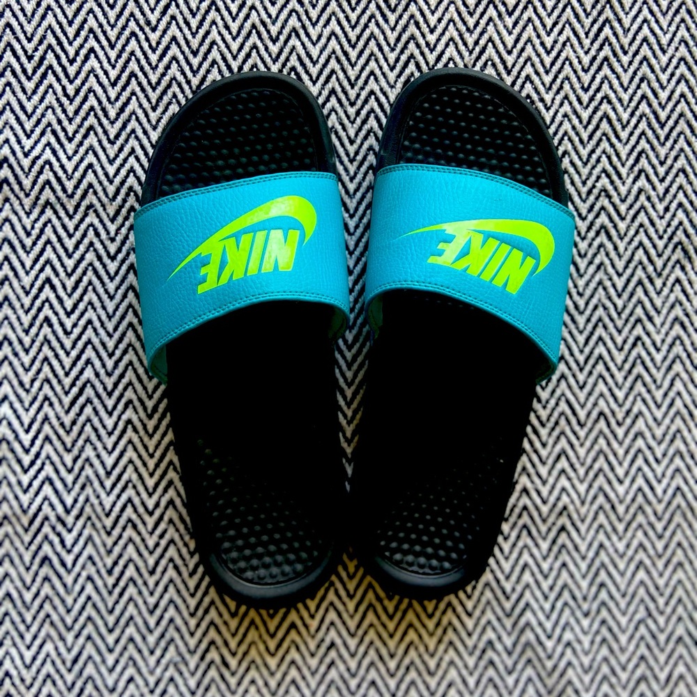 Nike women slides size 9